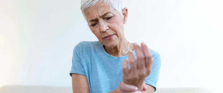 Can Adult Day Care Help Seniors with Arthritis & Mobility Issues?